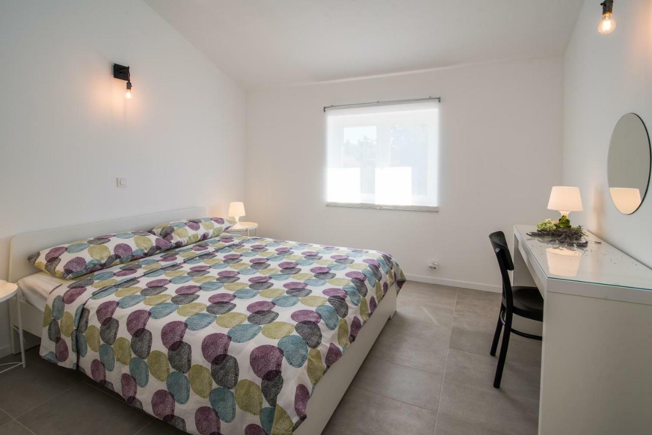 Franko & Ana Apartments Krk Town Exterior foto