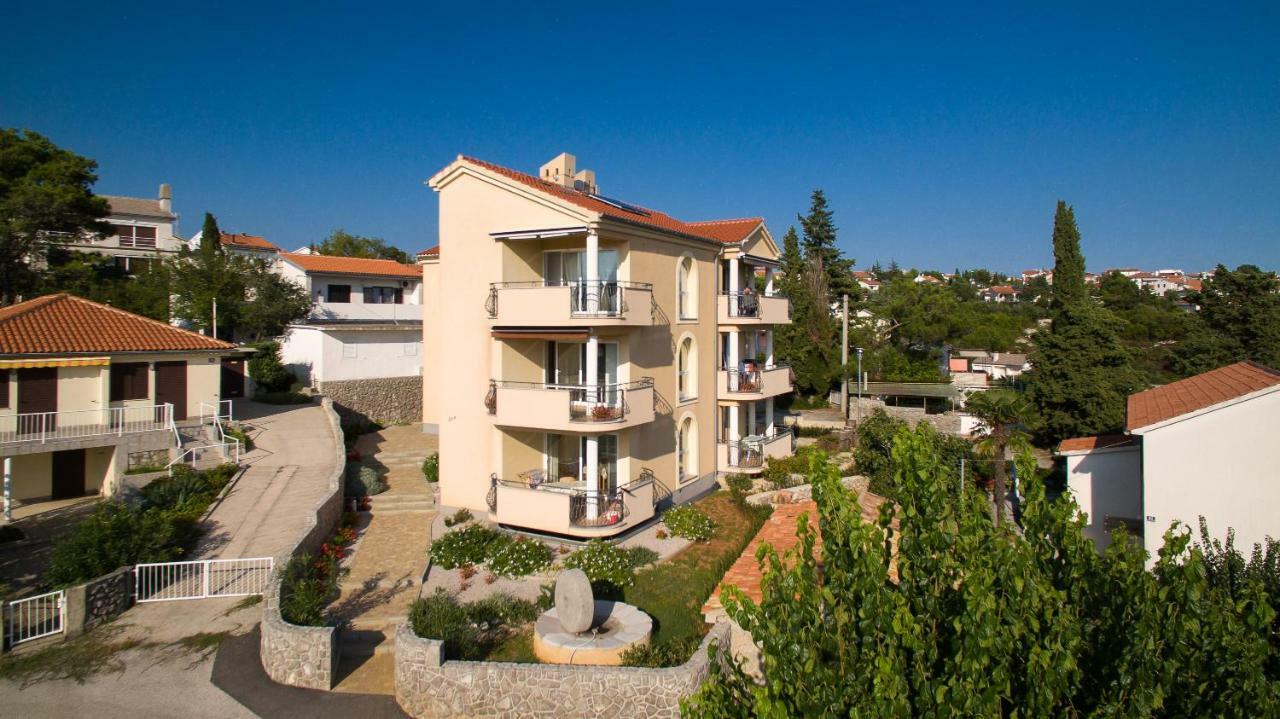 Franko & Ana Apartments Krk Town Exterior foto